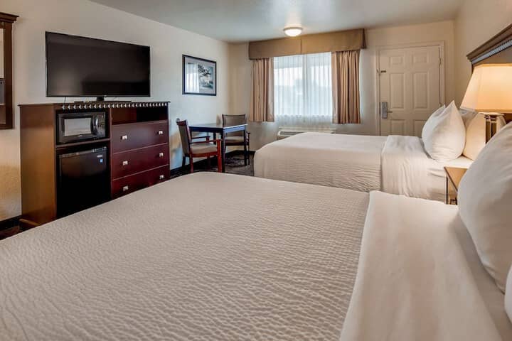 Room 8 of 35