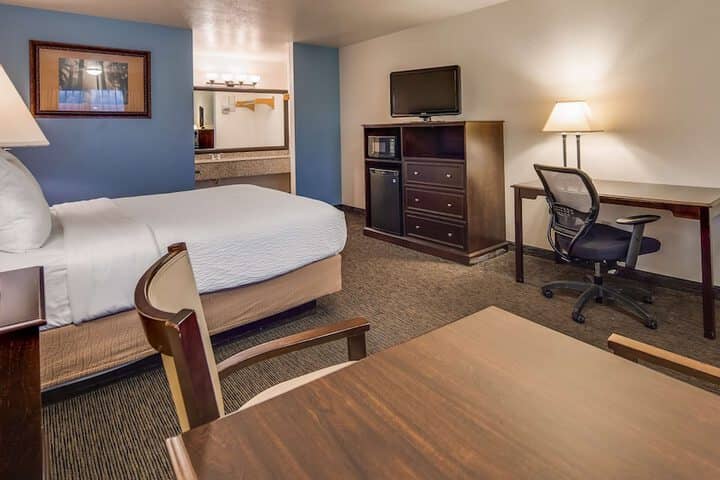 Room 12 of 35