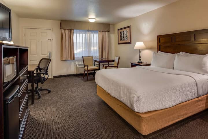 Room 13 of 35