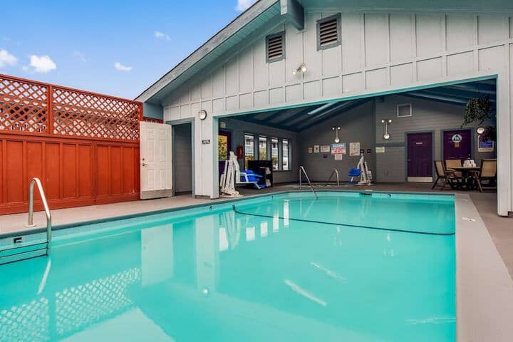 Pool 24 of 35